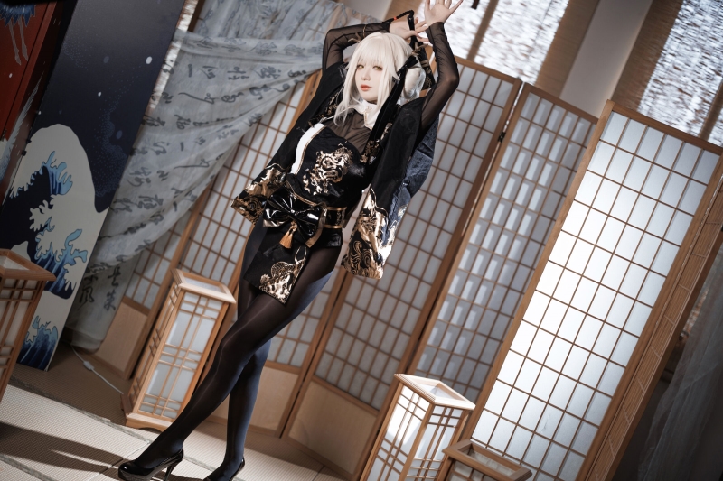 封疆疆v NIKKE 白兔布兰儿 和服【40P-32.7MB】 封疆疆v NIKKE 白兔布兰儿 和服【40P-32.7MB】