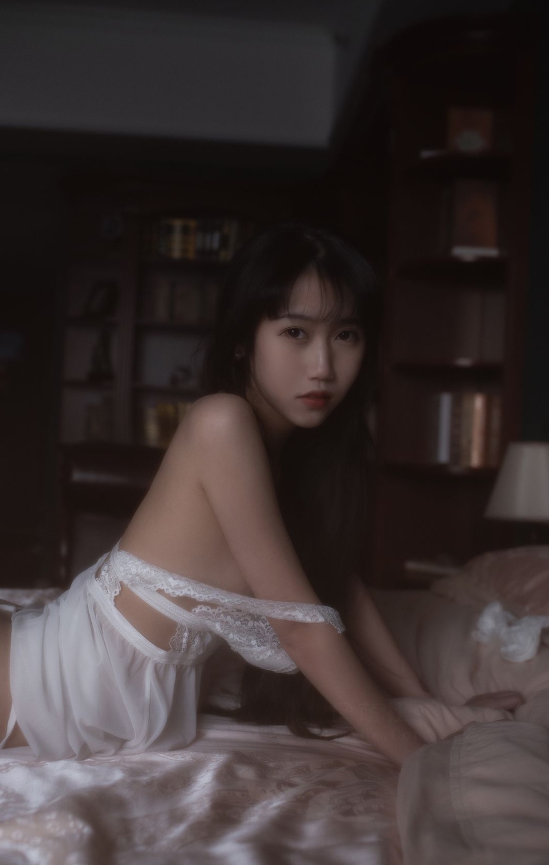 不呆猫 白月光【53P-32MB】 不呆猫 白月光【53P-32MB】