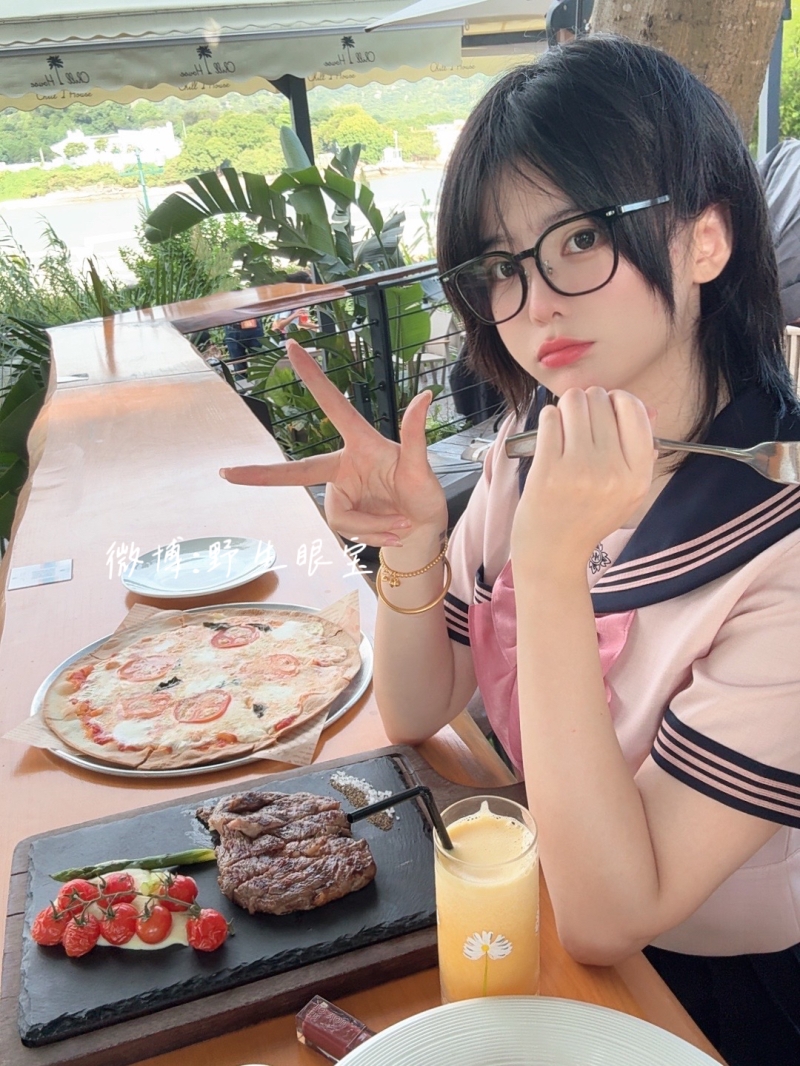 眼酱大魔王w 24年10月 fantia订阅【43P-3V131MB】 眼酱大魔王w 24年10月 fantia订阅【43P-3V131MB】