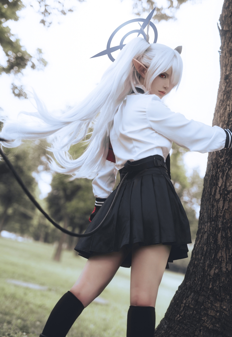 铁板烧鬼舞 银镜伊织【18P-135MB】 铁板烧鬼舞 银镜伊织【18P-135MB】