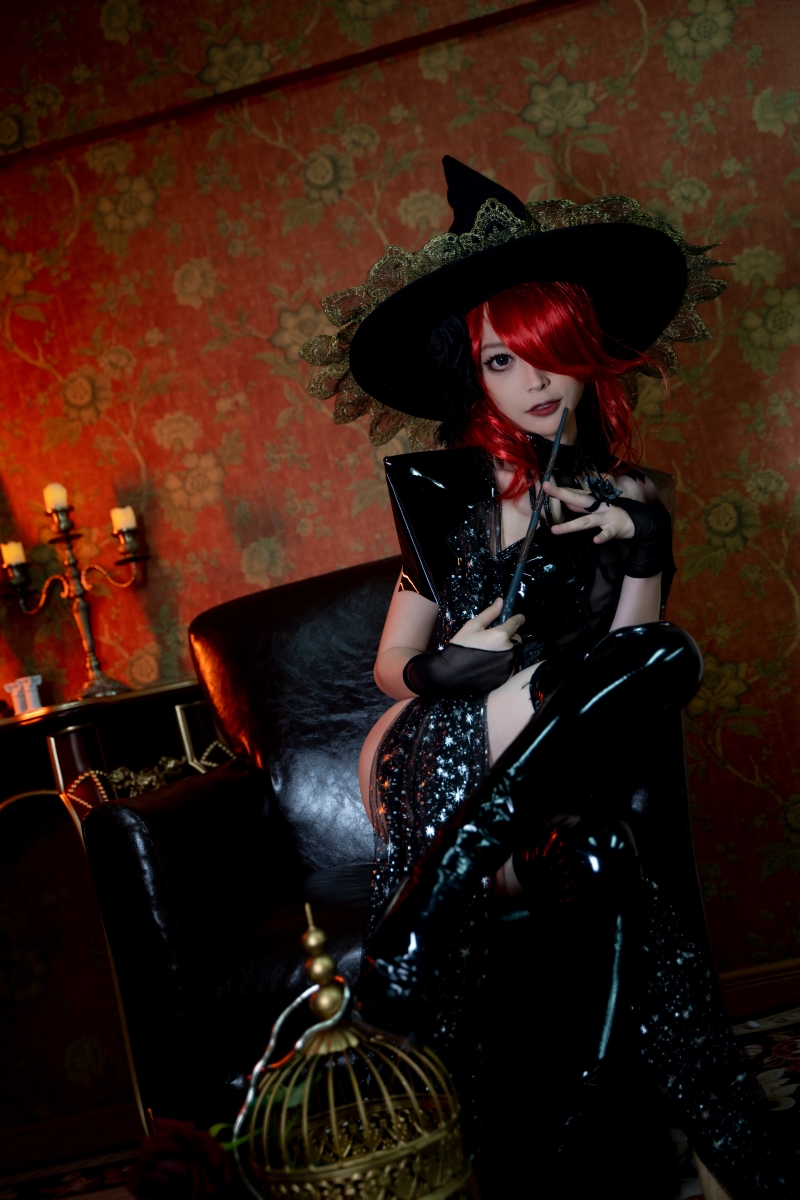 阿银 万圣女巫【35P-1.08GB】 阿银 万圣女巫【35P-1.08GB】