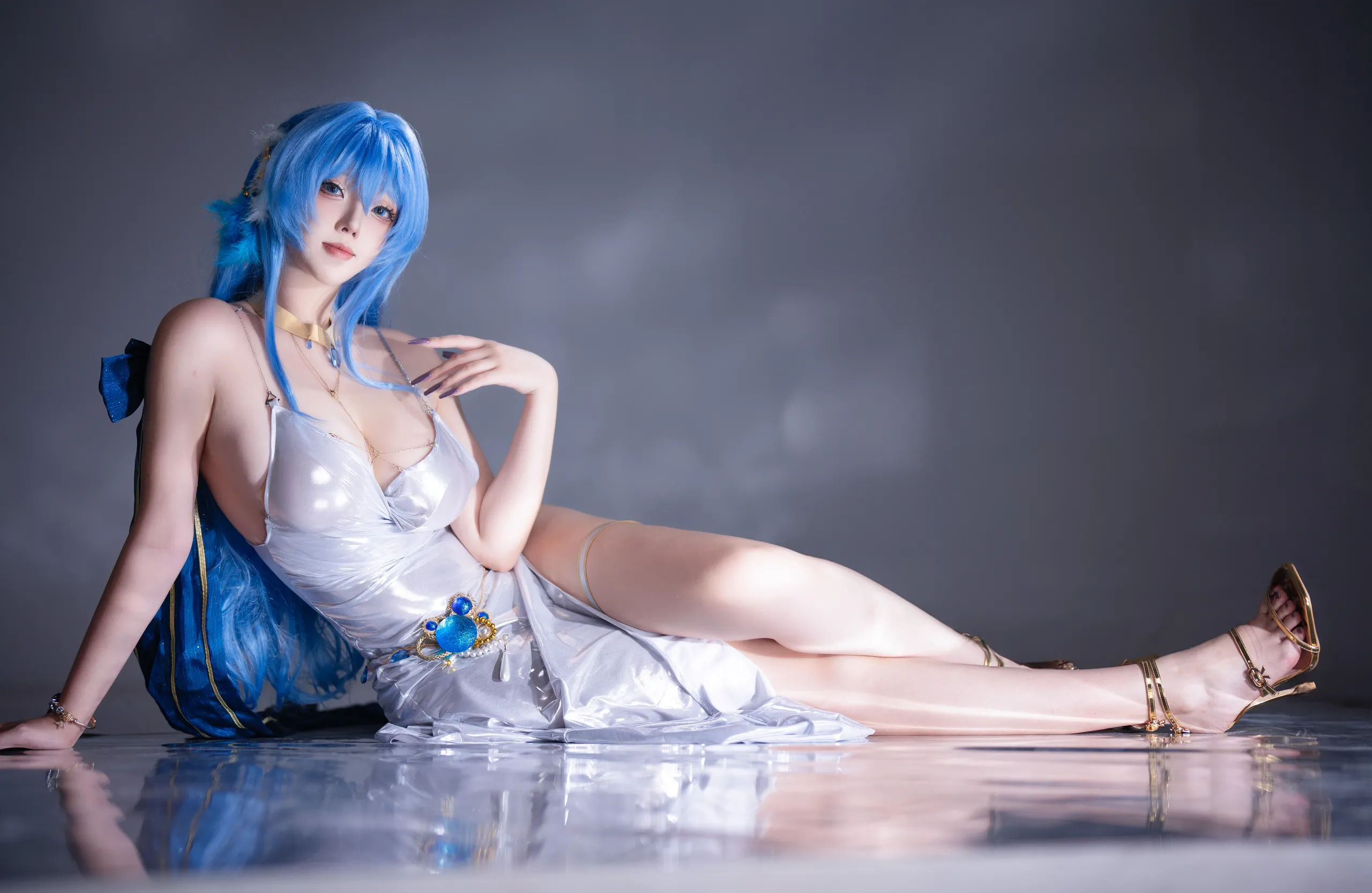 菌烨tako#海伦礼服【9P-2.39MB】 菌烨tako#海伦礼服【9P-2.39MB】