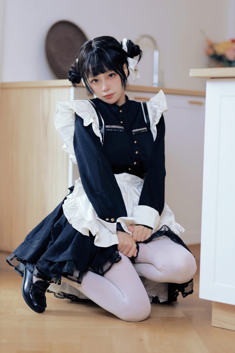 洛桑w伊梓#女仆日记Ⅲ【29P-335MB】 洛桑w伊梓#女仆日记Ⅲ【29P-335MB】