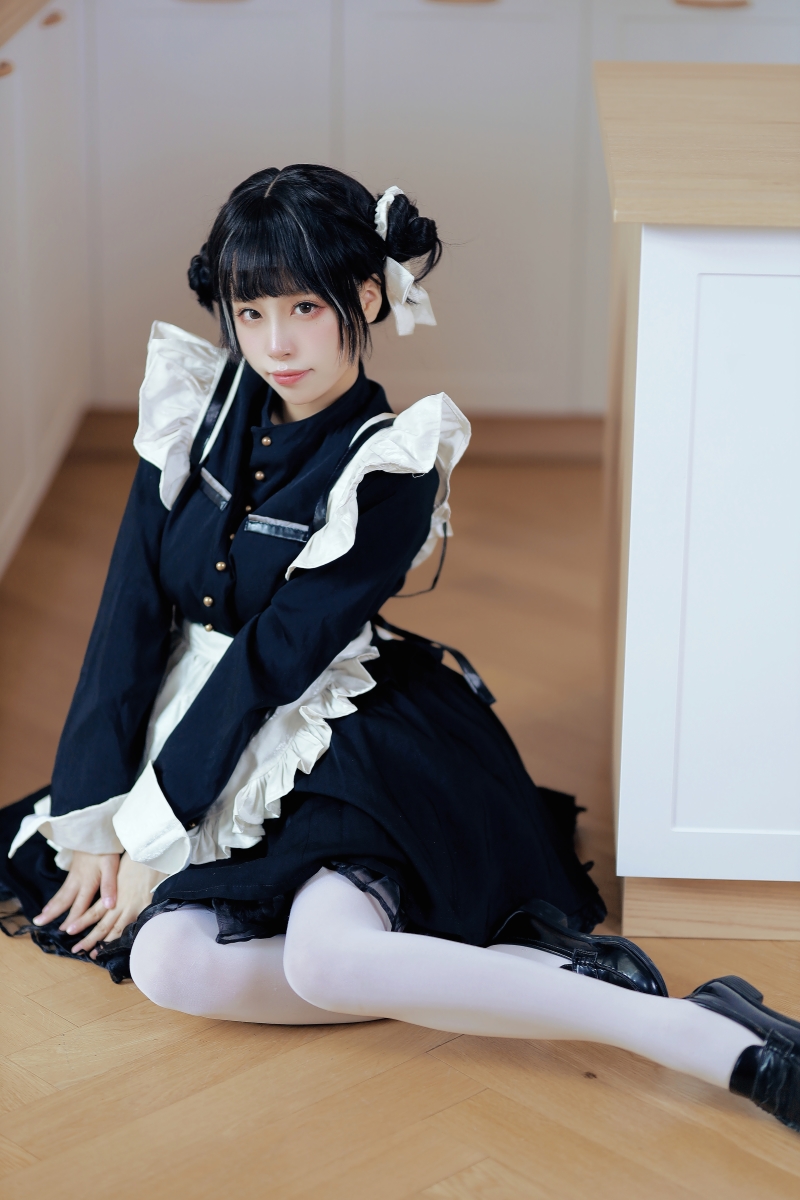 洛桑w伊梓#女仆日记Ⅲ【29P-335MB】 洛桑w伊梓#女仆日记Ⅲ【29P-335MB】