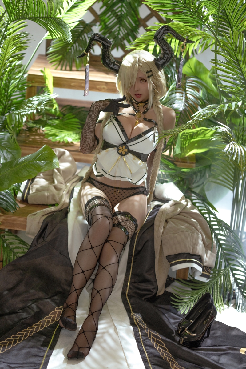 星之迟迟#24万圣节 四种口味的尾张【208P-2V-3.99GB】 星之迟迟#24万圣节 四种口味的尾张【208P-2V-3.99GB】