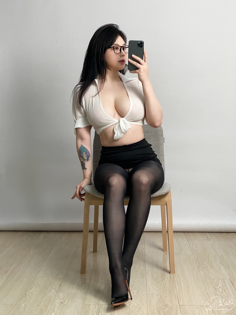 皮皮奶可可爱了#OL眼镜娘 自摄【37P-141MB】