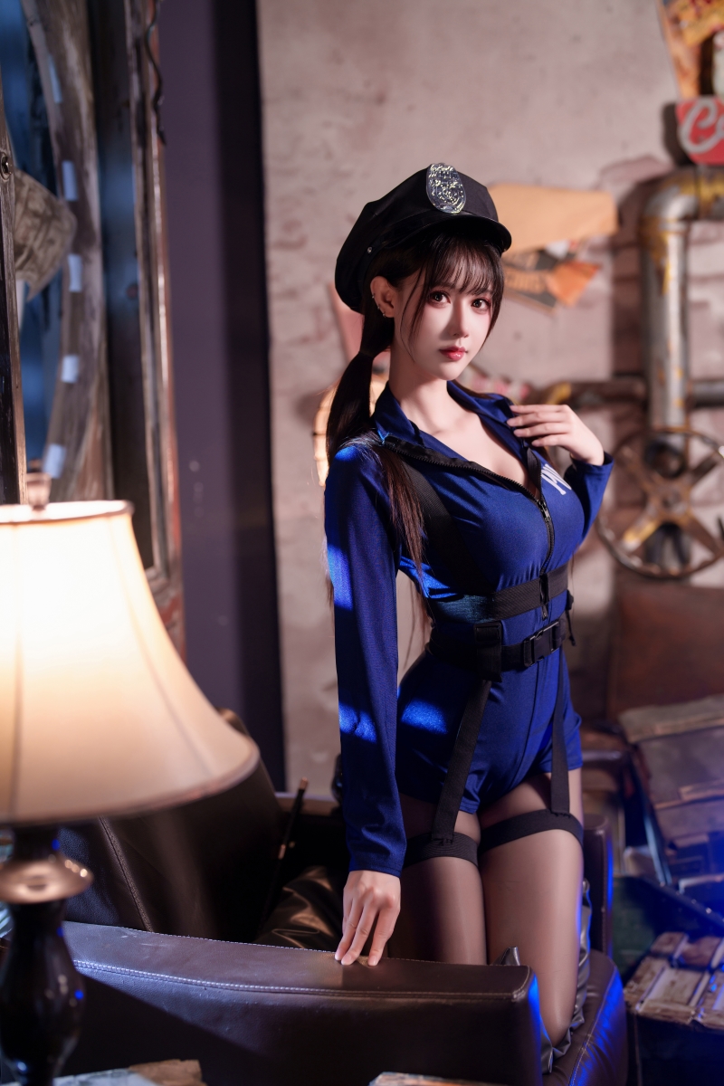 羽生三未#纯狱之风女警【31P-633MB】 羽生三未#纯狱之风女警【31P-633MB】