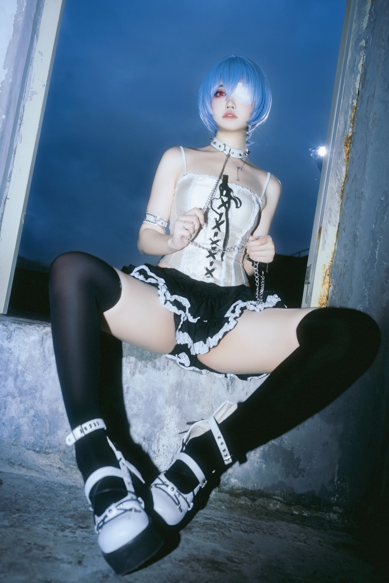 洛桑w伊梓#雨后天台【35P-693MB】