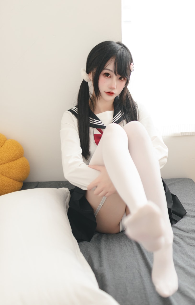 嗷呜酱 – 水手服--完美推荐！