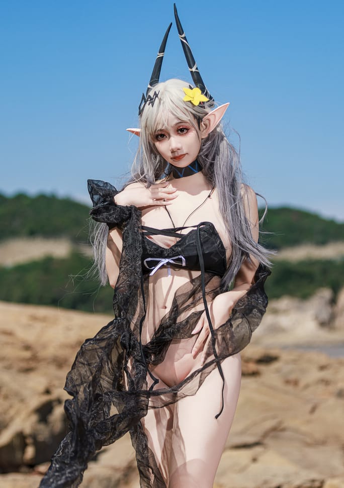 阿雪雪 –#泥岩泳装--最新作品！