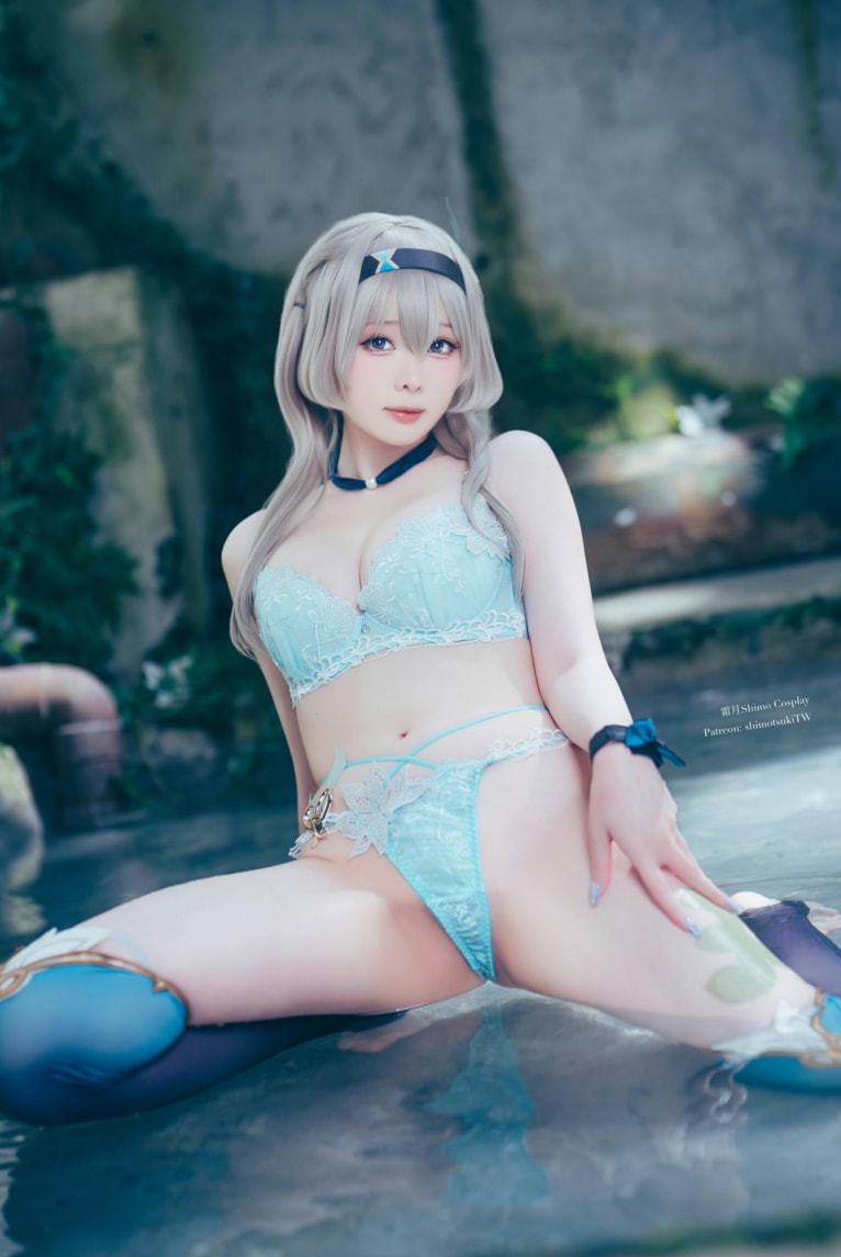 霜月shimo#Firefly (HSR)--美丽佳人！