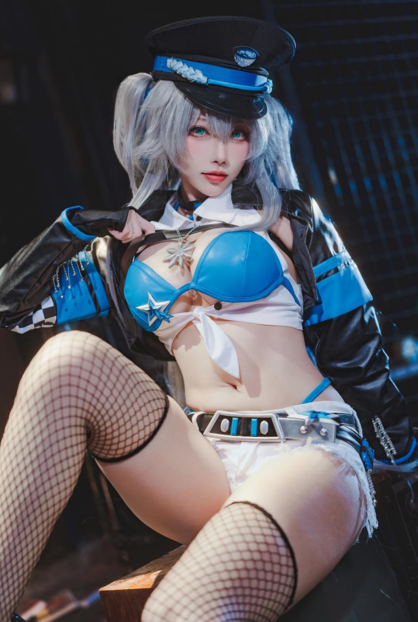 宫本桜 –#交错战线 刃齿女警--典藏作品! 宫本桜 –#交错战线 刃齿女警--典藏作品!