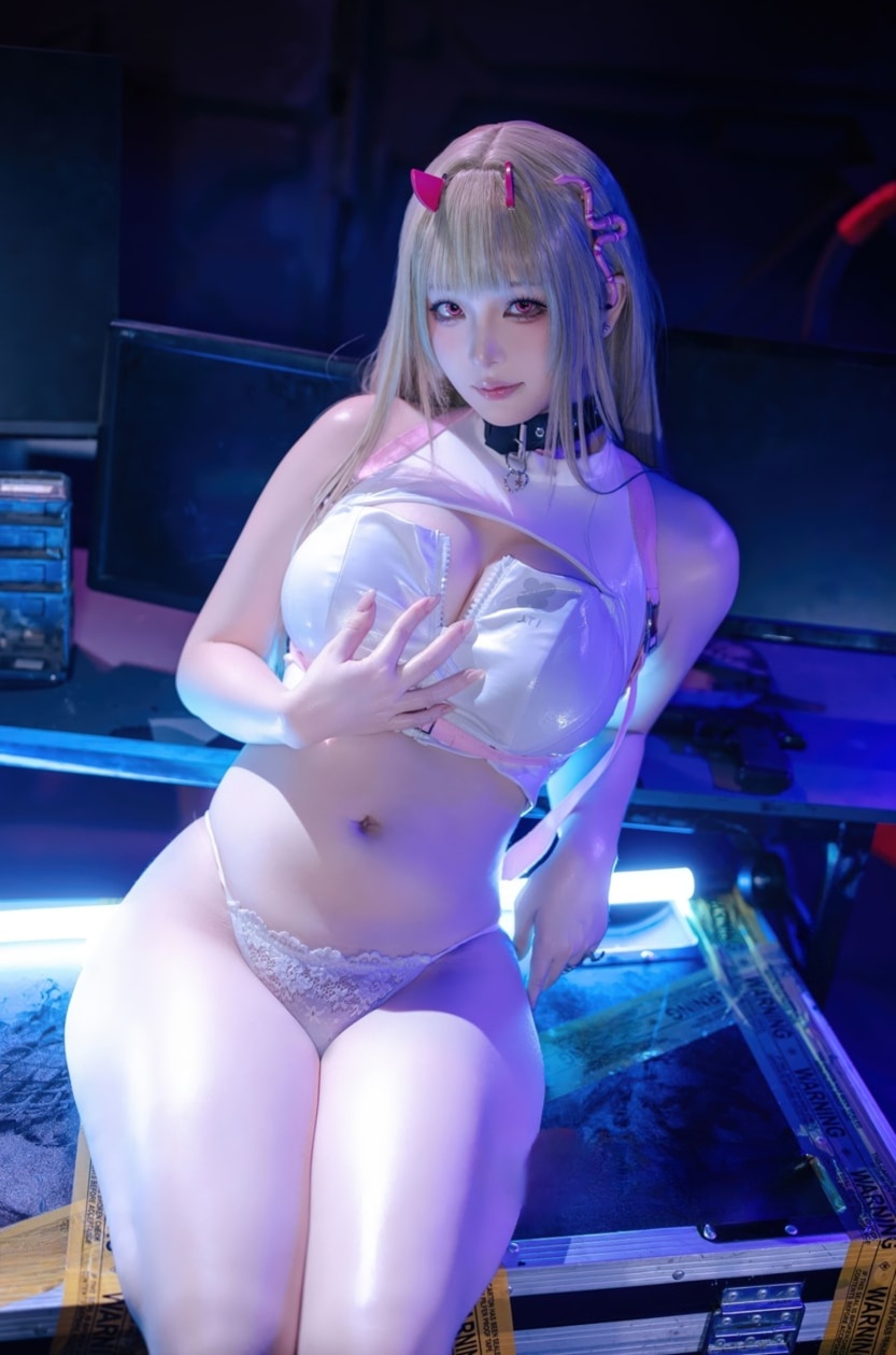 屿鱼#胜利女神：妮姬 毒蛇--必看佳人！