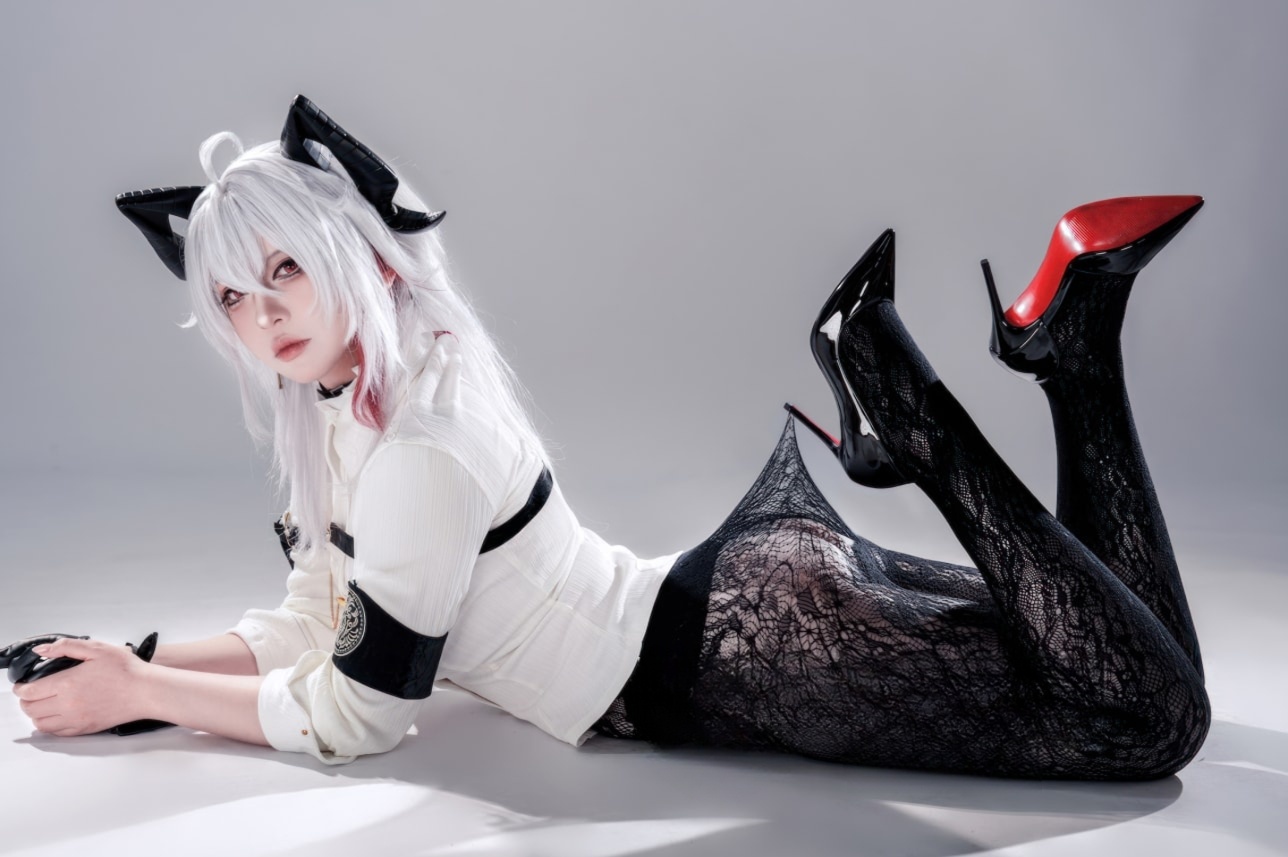 半半子#鸣潮 赞妮--必看作品！