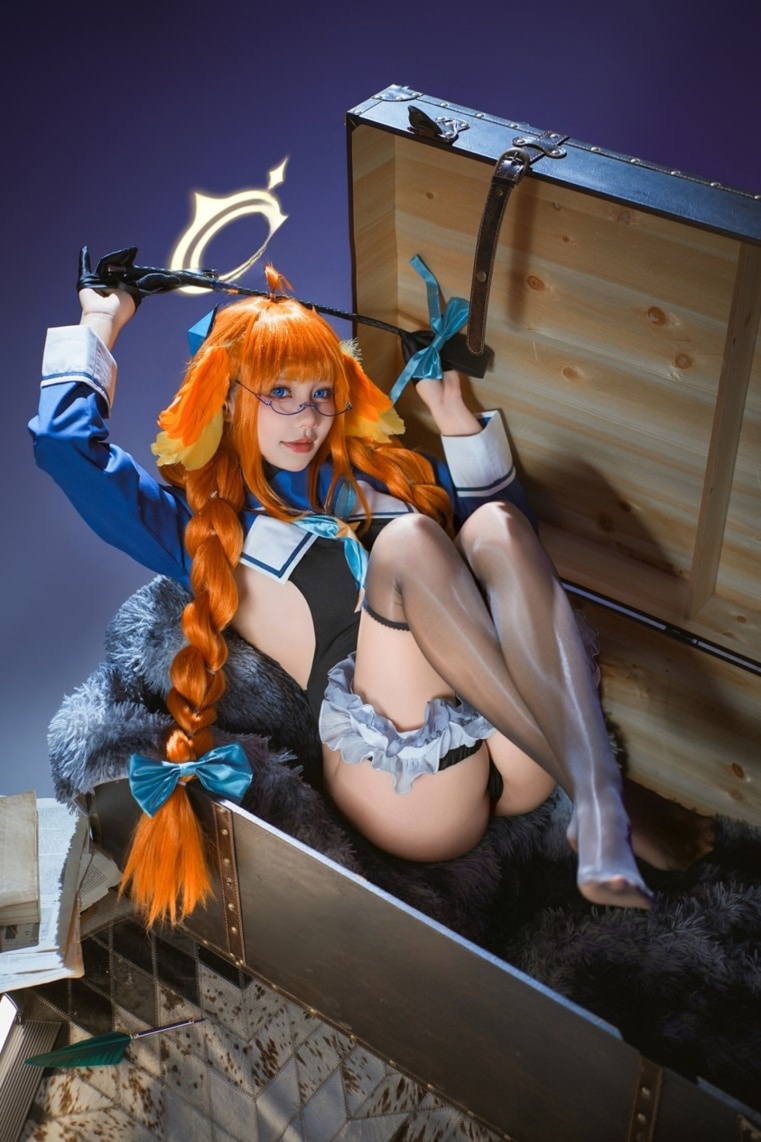 是一只熊仔吗#蔚蓝档案 圆堂志美子·邪恶女干部--美丽佳人！