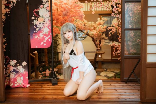 碧蓝航线·美因茨COS,七七娜娜子的惊艳COSPLAY之作 碧蓝航线·美因茨COS,七七娜娜子的惊艳COSPLAY之作