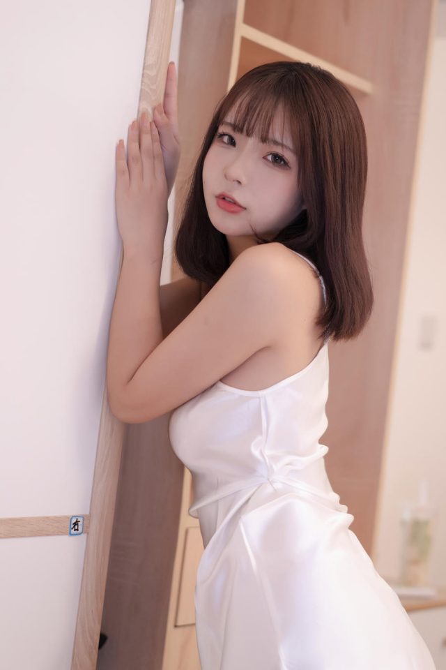 重温青涩岁月,coser yuuhui玉汇的校园女神双面魅力解析 重温青涩岁月,coser yuuhui玉汇的校园女神双面魅力解析