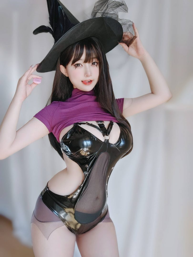 用魔法点亮每一天:女主K“魔女の日常”COS图片集 用魔法点亮每一天:女主K“魔女の日常”COS图片集