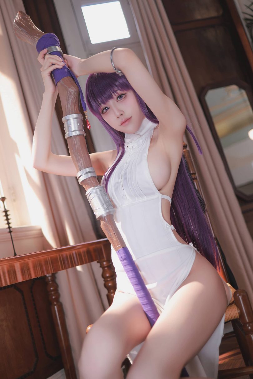 葬送的芙莉莲COSPLAY:水淼aqua完美演绎菲伦的性感魅力 葬送的芙莉莲COSPLAY:水淼aqua完美演绎菲伦的性感魅力