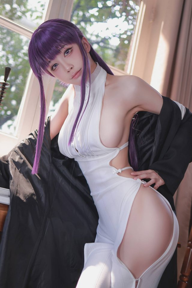 水淼aqua《葬送的芙莉莲》COS:精灵之美引爆网红旋风 水淼aqua《葬送的芙莉莲》COS:精灵之美引爆网红旋风