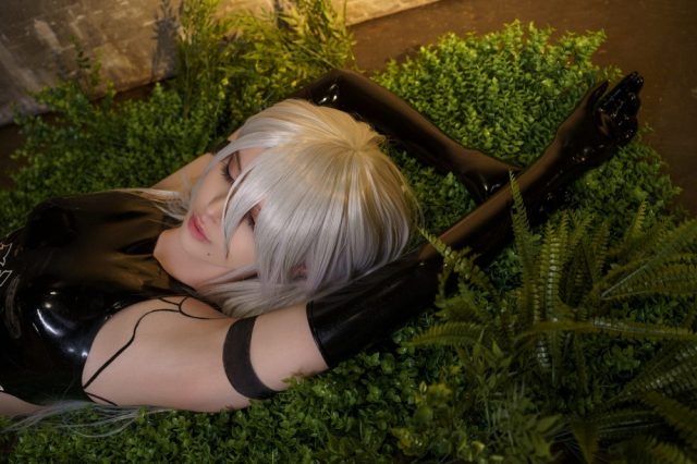 跨越次元挑战:Vinnega绝美的“尼尔:机械纪元”A2 cosplay 跨越次元挑战:Vinnega绝美的“尼尔:机械纪元”A2 cosplay