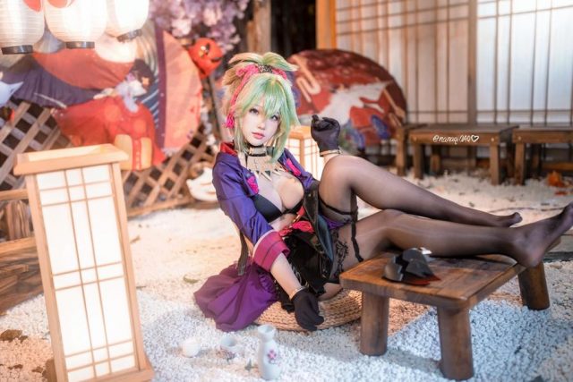 原神·久岐忍同人COS:七七娜娜子的COSPLAY技艺揭秘 原神·久岐忍同人COS:七七娜娜子的COSPLAY技艺揭秘