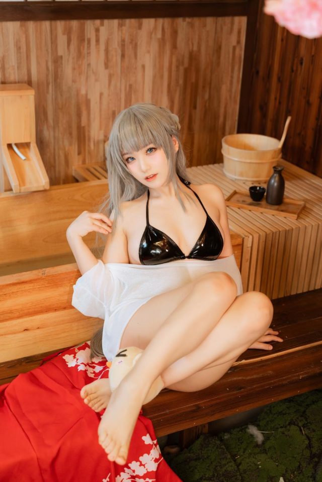 碧蓝航线·美因茨COS,七七娜娜子的惊艳COSPLAY之作 碧蓝航线·美因茨COS,七七娜娜子的惊艳COSPLAY之作