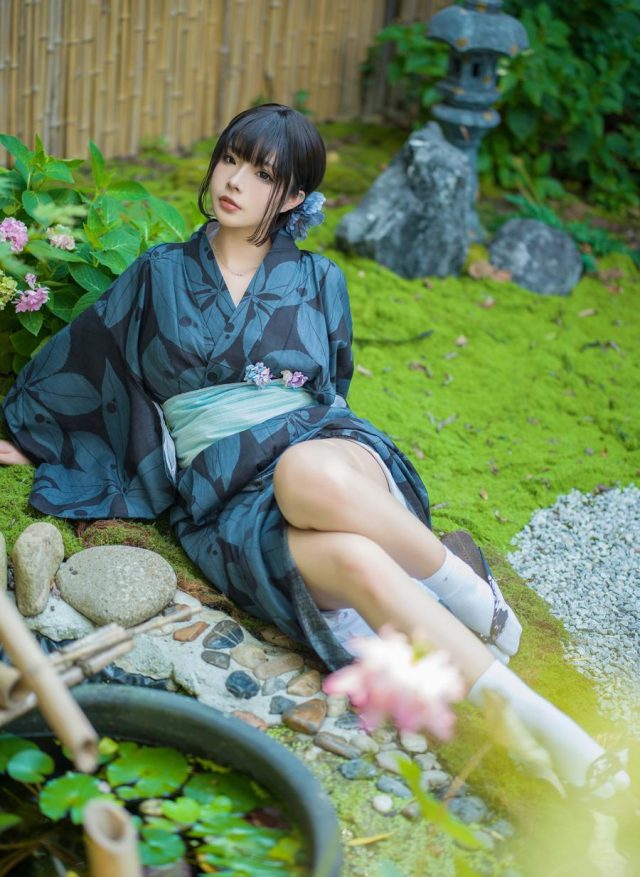 yuuhui玉汇“中庭之妻”cos:带您体验庭院的神秘邂逅 yuuhui玉汇“中庭之妻”cos:带您体验庭院的神秘邂逅