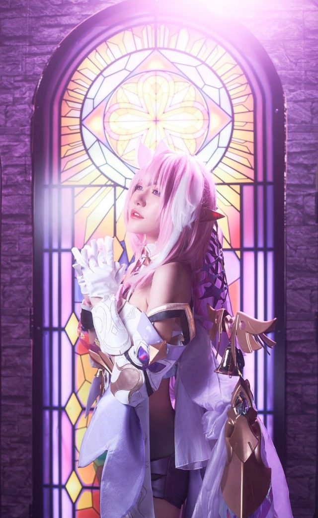 Manergy cos《崩坏3》的甜美天使爱莉希雅,Holy+Angel美轮美奂 Manergy cos《崩坏3》的甜美天使爱莉希雅,Holy+Angel美轮美奂