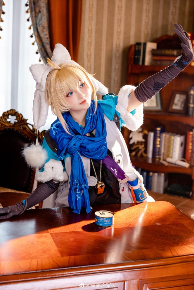 关关之猪w cos《崩坏:星穹铁道》玲可,魅力迷人如极地冰雪 关关之猪w cos《崩坏:星穹铁道》玲可,魅力迷人如极地冰雪