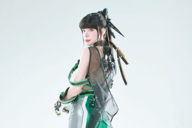 韩国女神李多惠化身“剑星Stellar Blade”中的异星战士伊芙 韩国女神李多惠化身“剑星Stellar Blade”中的异星战士伊芙