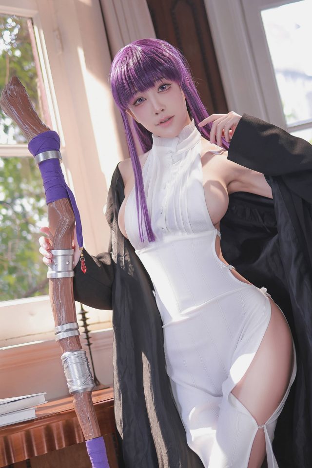 水淼aqua《葬送的芙莉莲》COS:精灵之美引爆网红旋风 水淼aqua《葬送的芙莉莲》COS:精灵之美引爆网红旋风